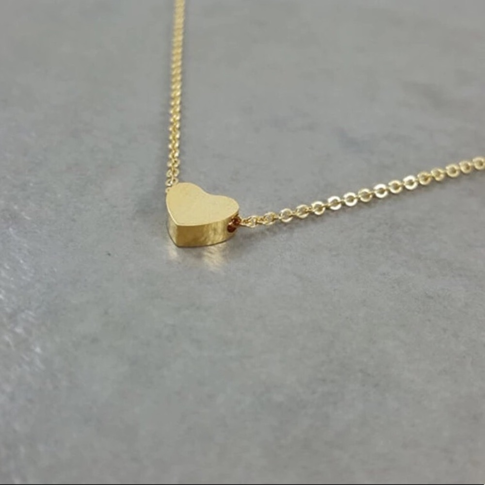 Gold Heart Pendant Chain Short Necklace